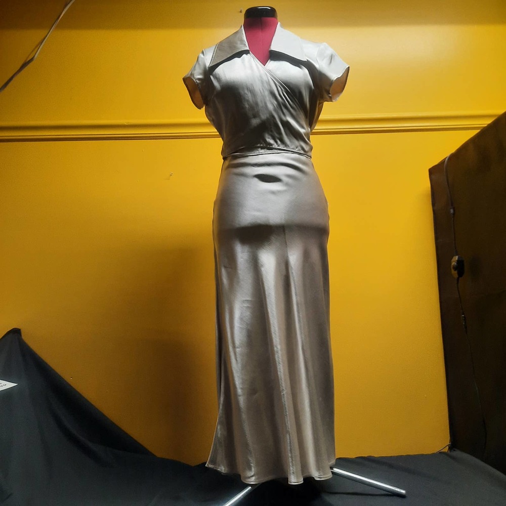 Vintage R'Co Champagne Shimmer tie waist wrap crop top with skirt  SM